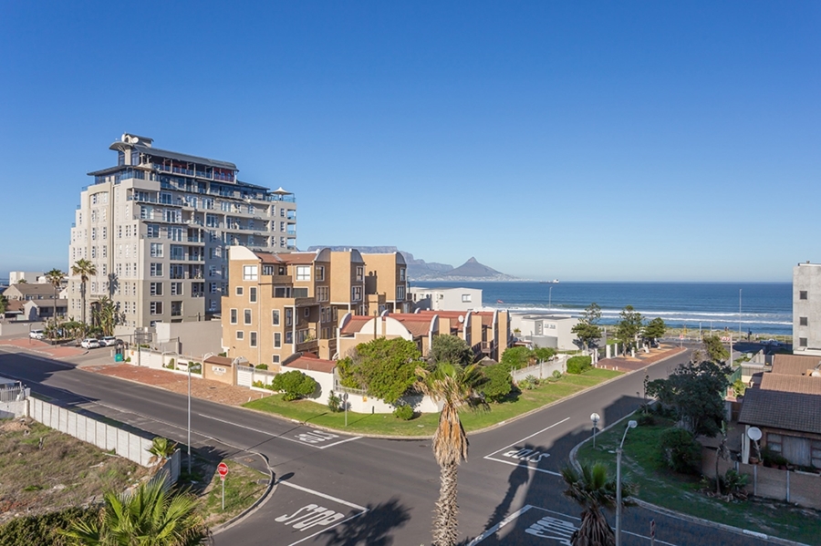 2 Bedroom Property for Sale in Bloubergstrand Western Cape